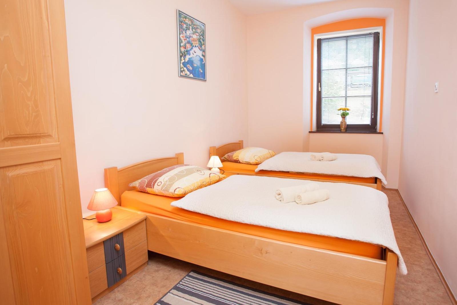 Apartma Na Starem Placu Idrija Exteriör bild