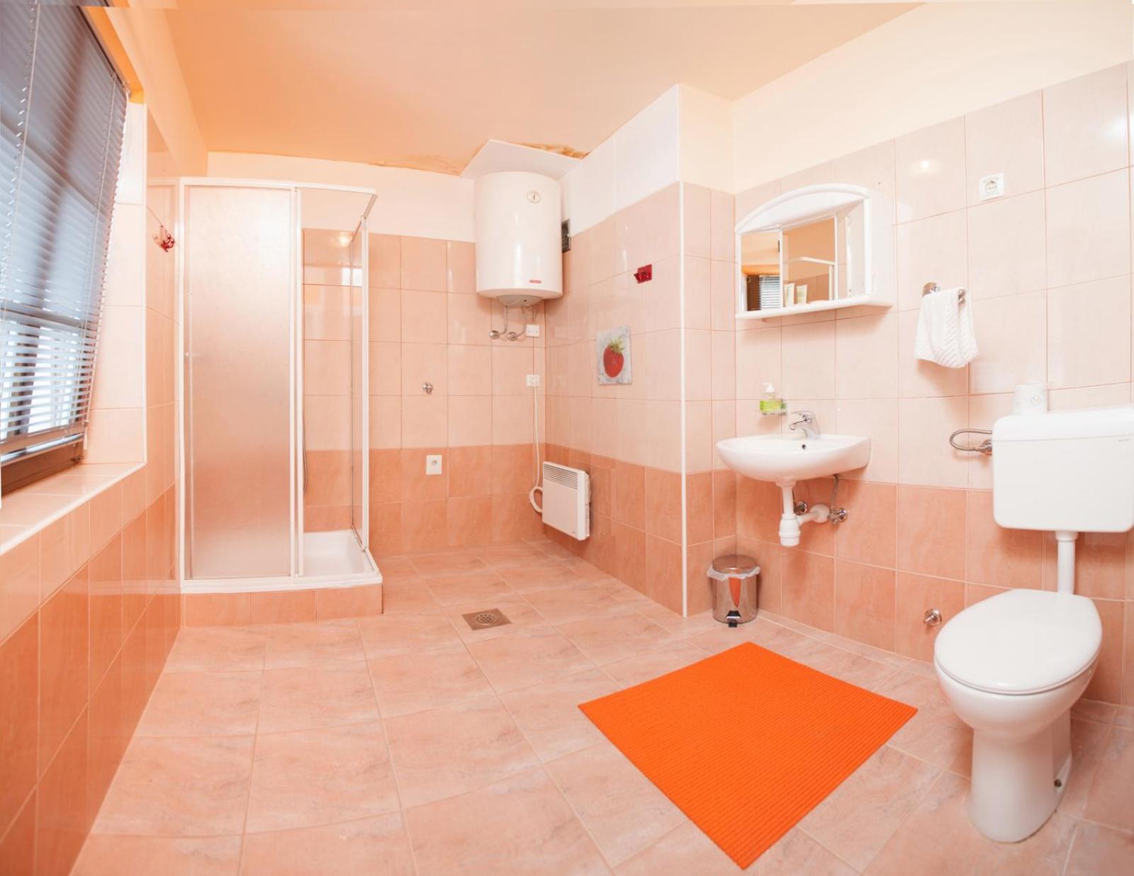 Apartma Na Starem Placu Idrija Exteriör bild
