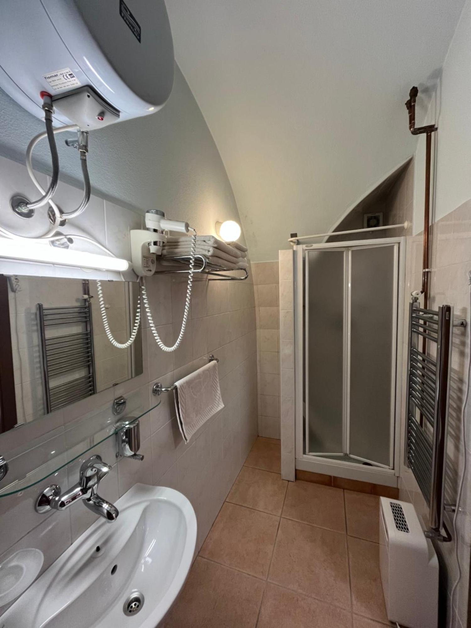 Apartma Na Starem Placu Idrija Exteriör bild