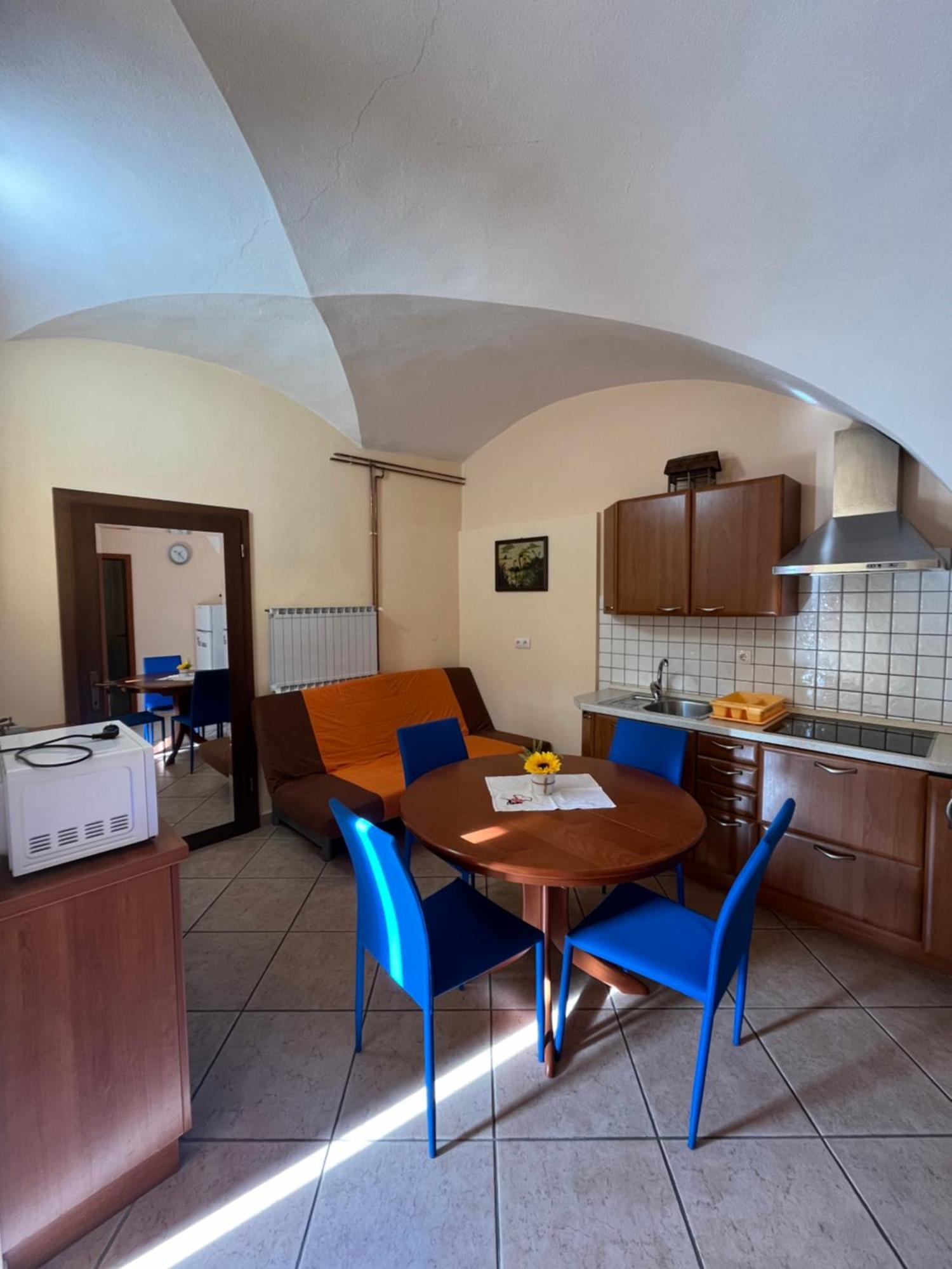 Apartma Na Starem Placu Idrija Exteriör bild