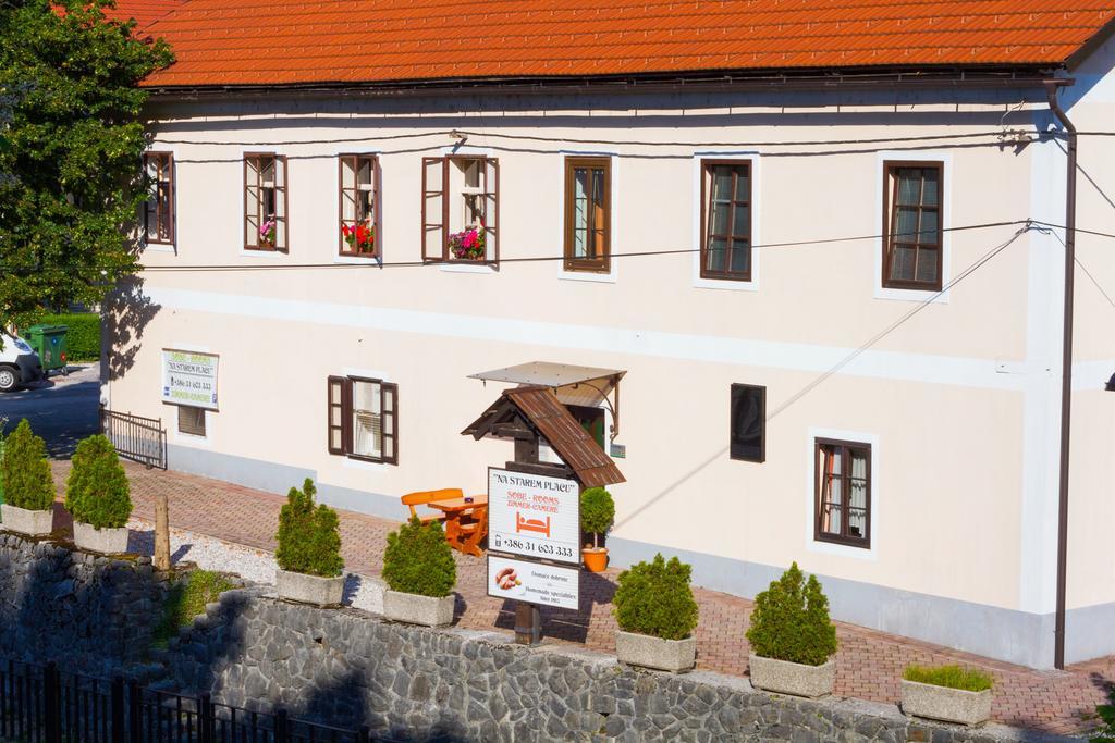 Apartma Na Starem Placu Idrija Exteriör bild